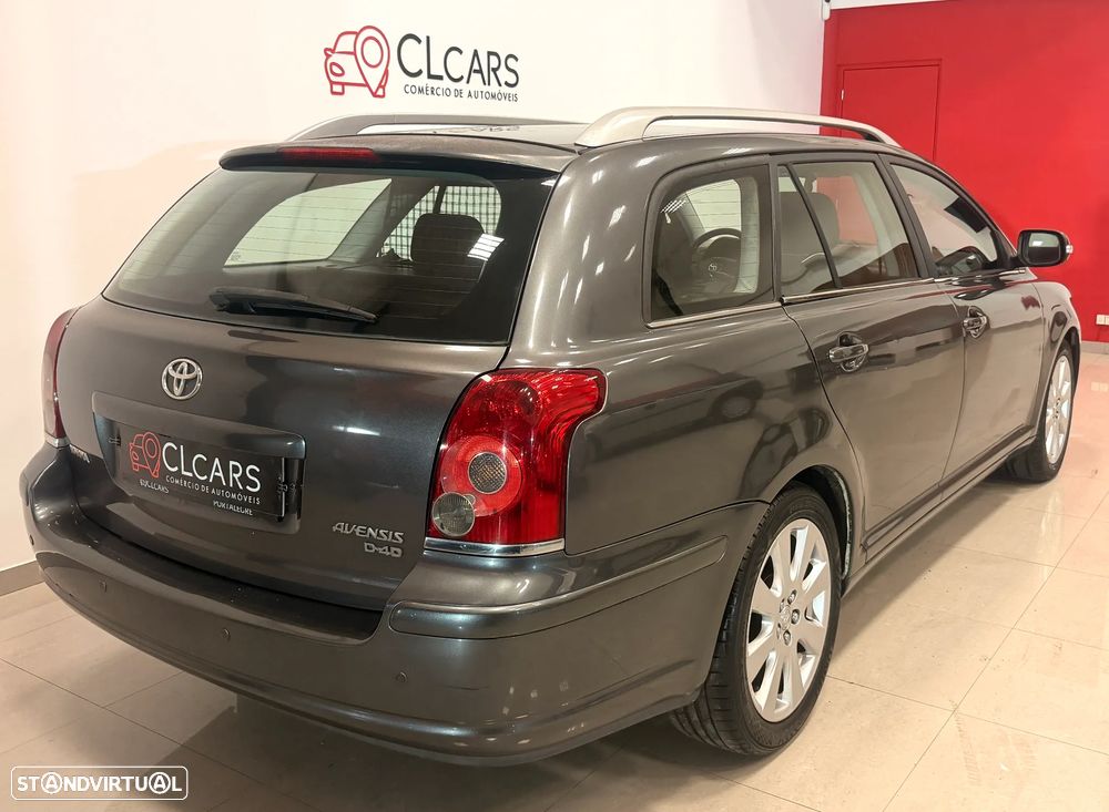 Toyota Avensis SW 2.0 D-4D Sol - 3