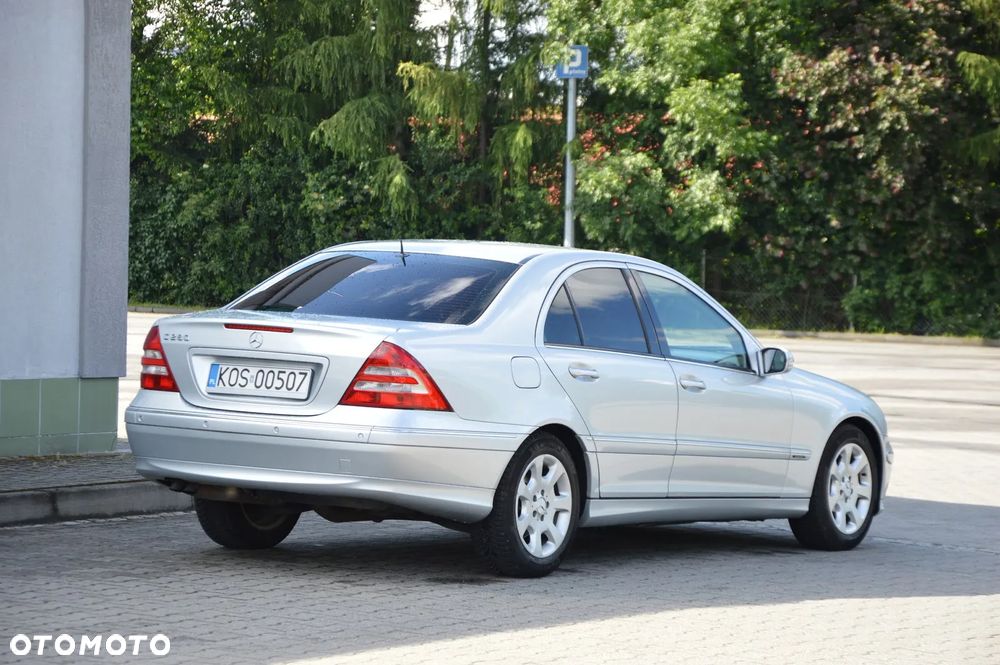 Mercedes-Benz Klasa C 280 7G-TRONIC Elegance - 11