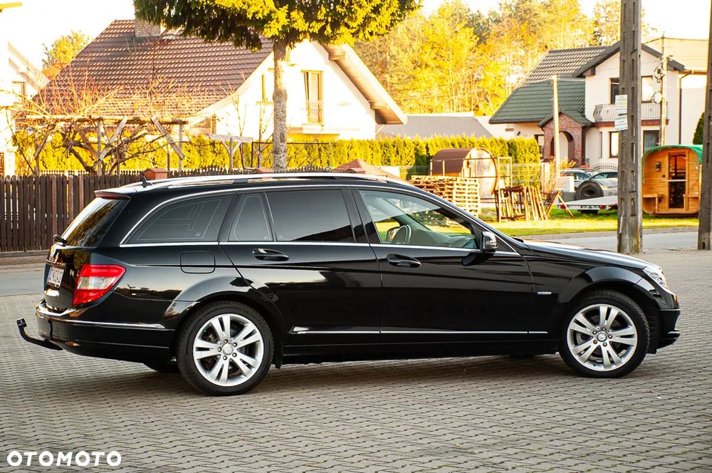 Mercedes-Benz Klasa C 180 T Kompressor BlueEFFICIENCY Avantgarde - 34