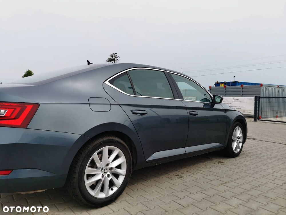 Skoda Superb 1.5 TSI ACT Ambition DSG - 12