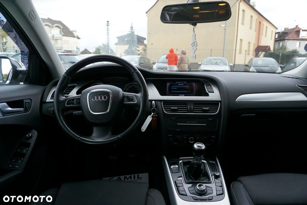 Audi A4 Avant - 13