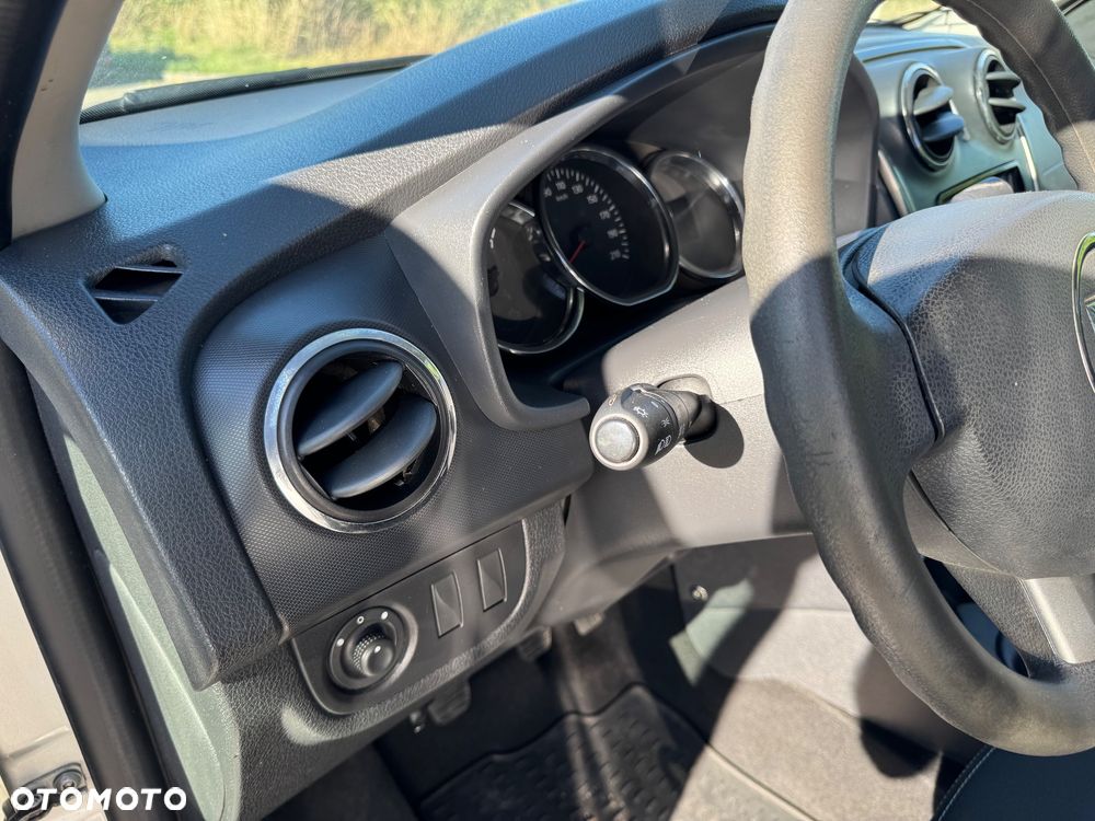 Dacia Logan - 27