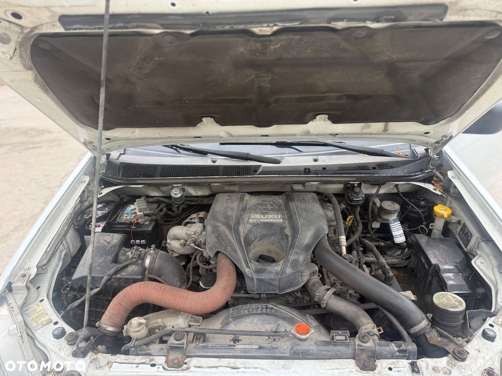 Isuzu D-Max 2.5 SC L - 22