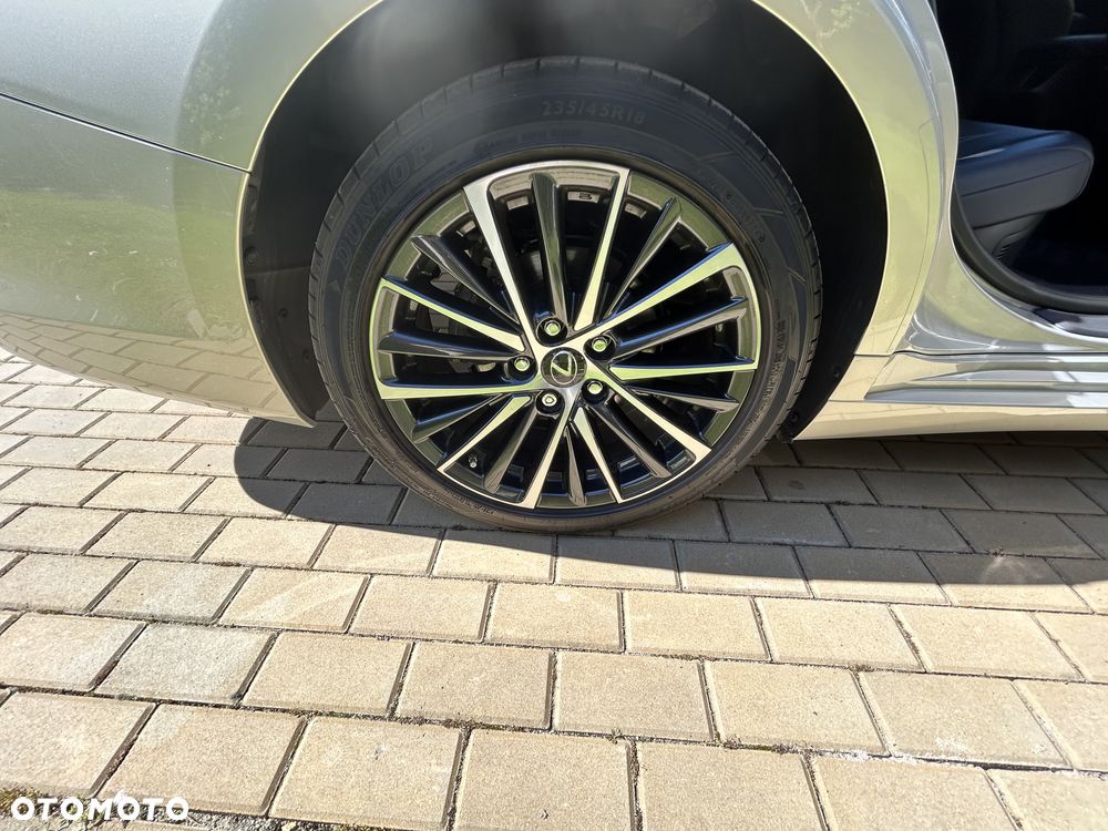 Lexus ES 300h Prestige - 23