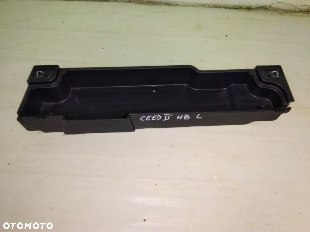 KIA CEED II SCHOWEK BAGAZNIKA LEWY KUWETA 12-17 - 1