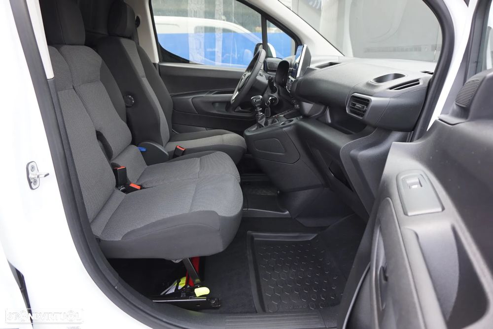 Opel Combo CDTI 102 Enjoy IVA dedutível - 28