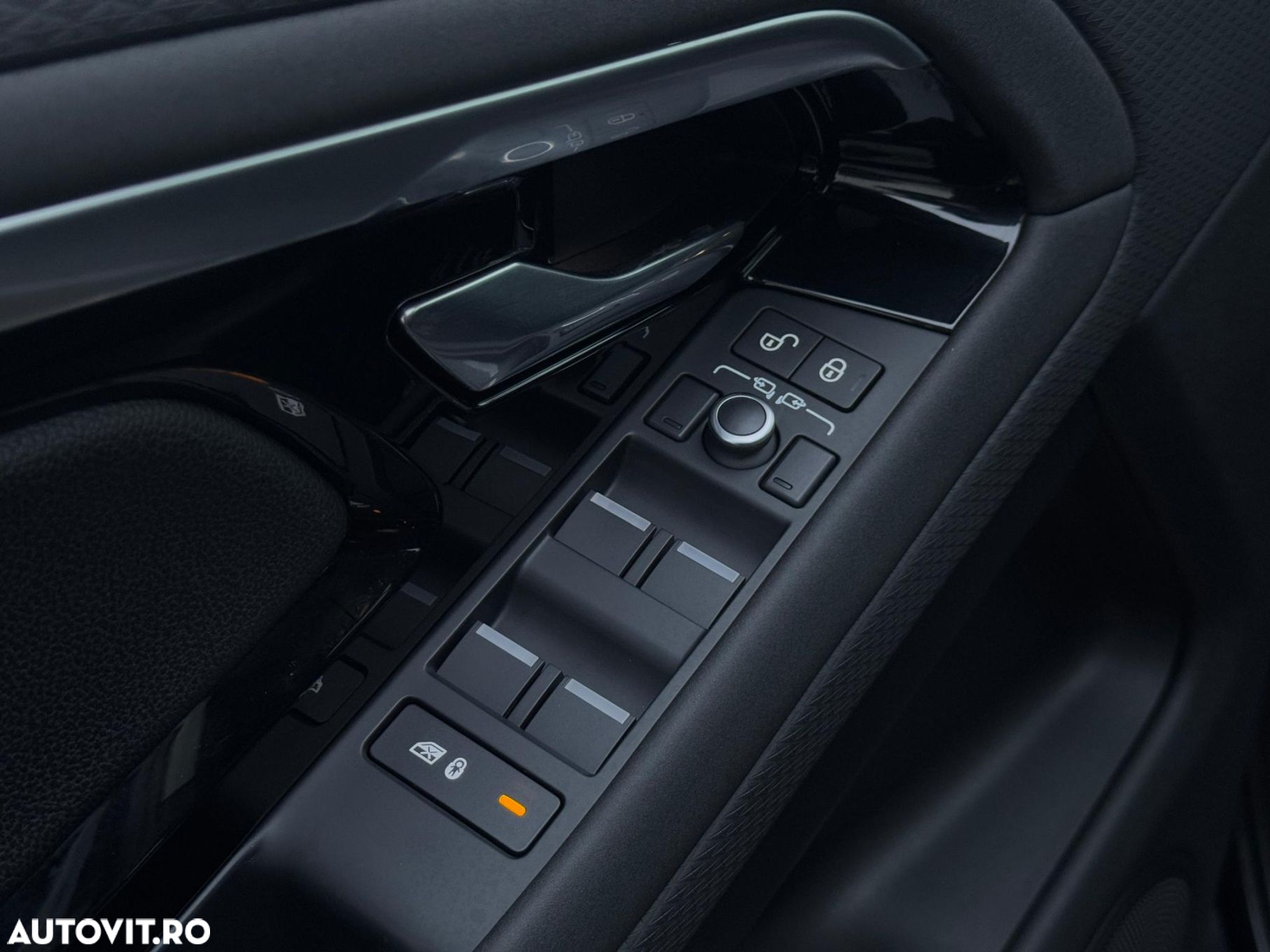 Land Rover Range Rover Evoque - 34