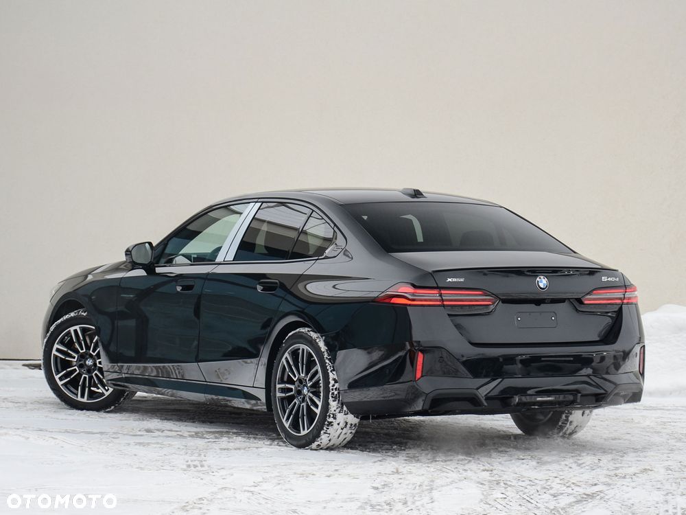 BMW Seria 5 540d xDrive mHEV M Sport sport - 5