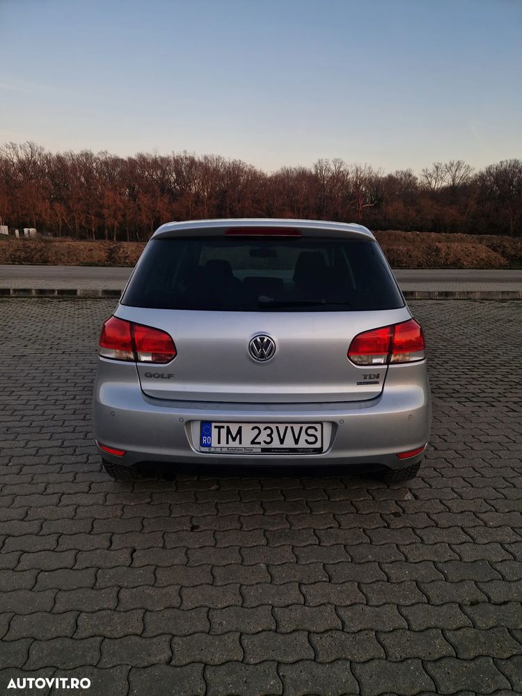 Volkswagen Golf 1.6 TDI DPF BlueMotion Technology Highline - 6
