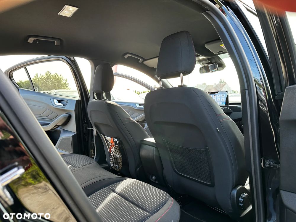 Ford Focus - 27