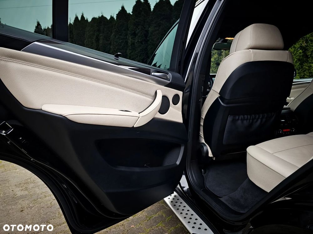 BMW X5 xDrive35d - 26