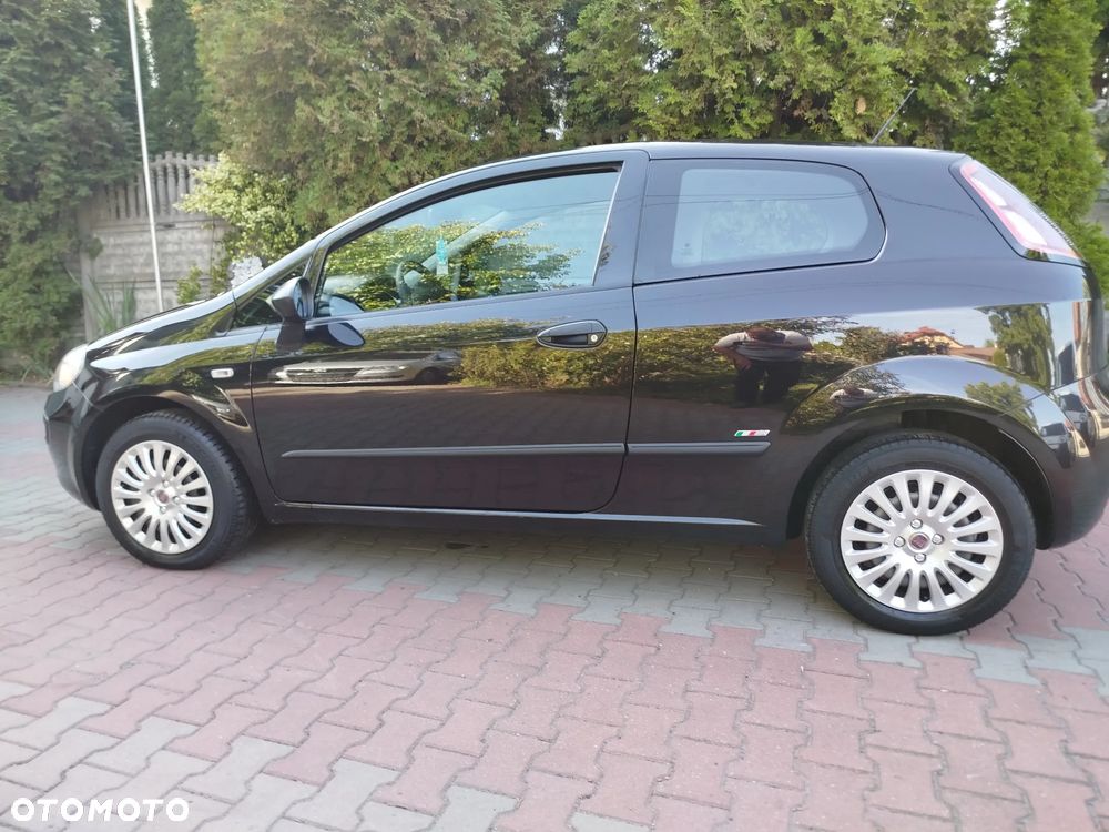 Fiat Punto Evo 1.4 8V Active - 11