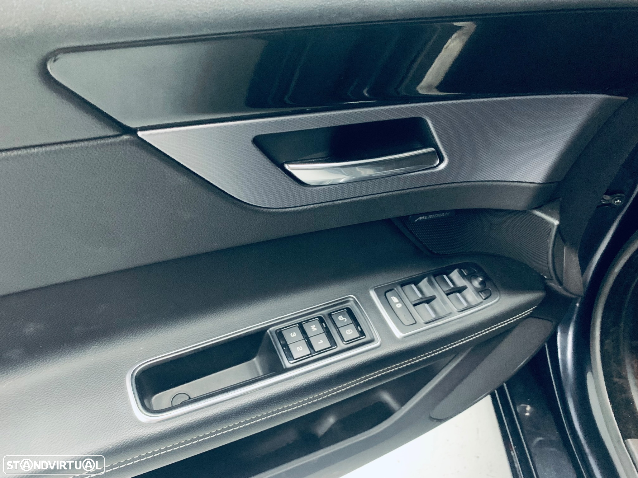 Jaguar XF 2.0 D R-Sport Aut. - 8