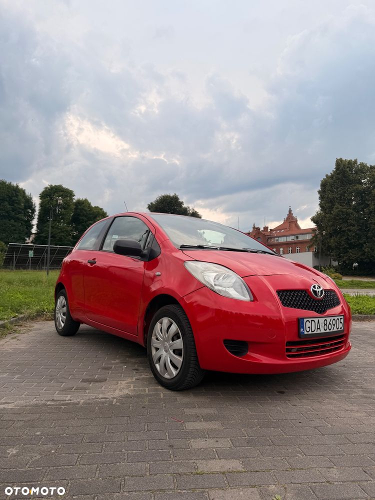 Toyota Yaris 1.0 VVT-i - 2
