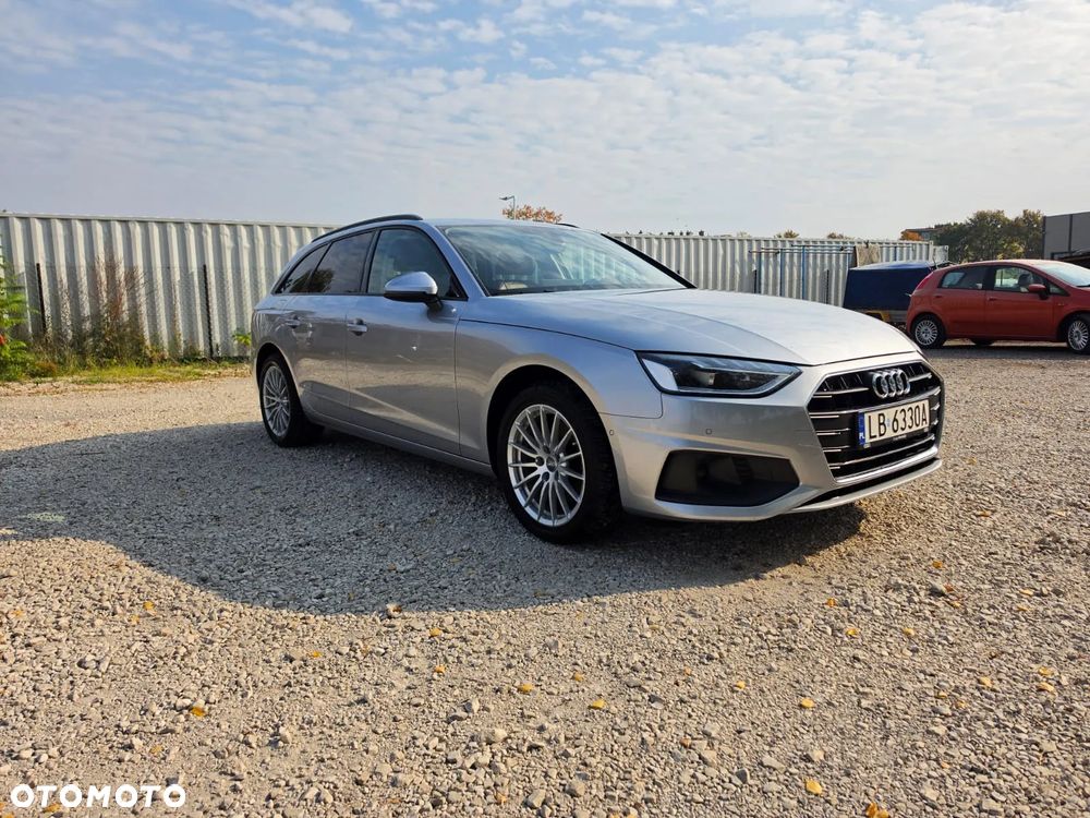 Audi A4 Avant - 11