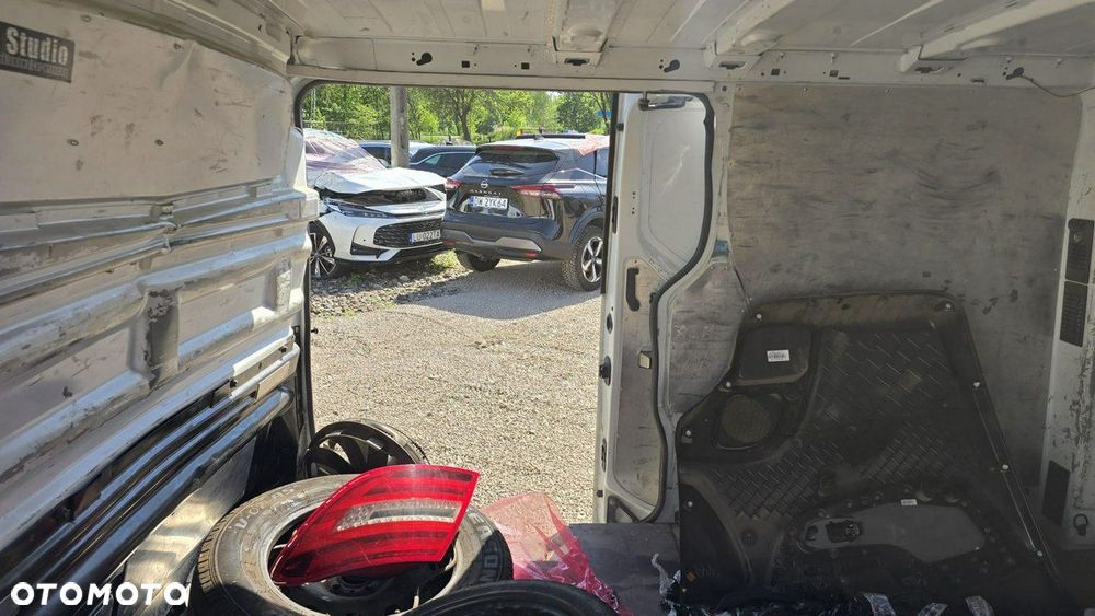 Renault Trafic - 15
