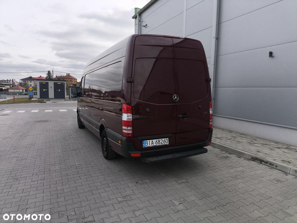 Mercedes-Benz Sprinter - 5