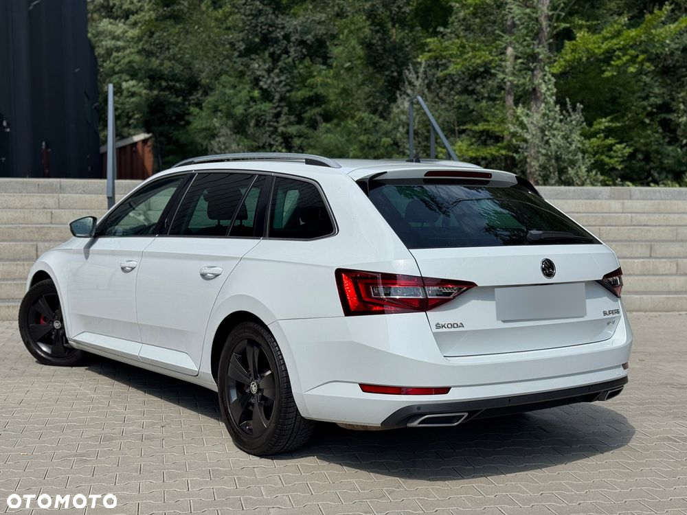 Skoda Superb 2.0 TDI 4x4 DSG SportLine - 7