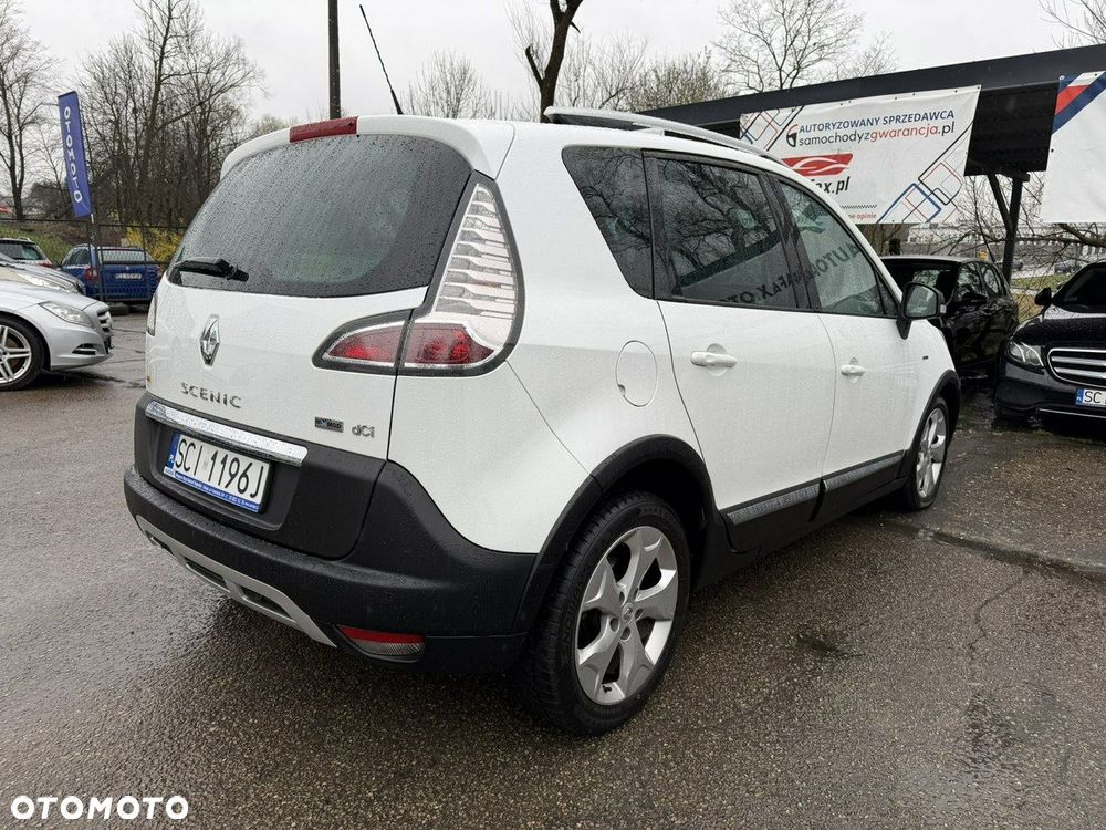 Renault Scenic 1.6 dCi Bose - 8