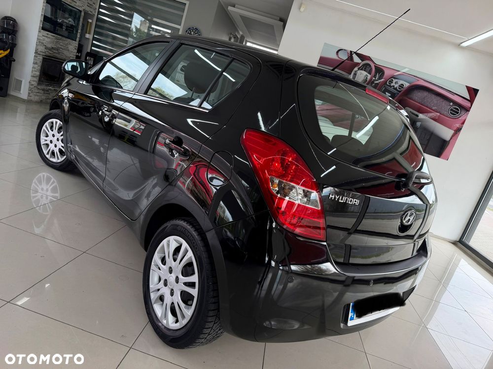 Hyundai i20 1.2 Classic + - 11