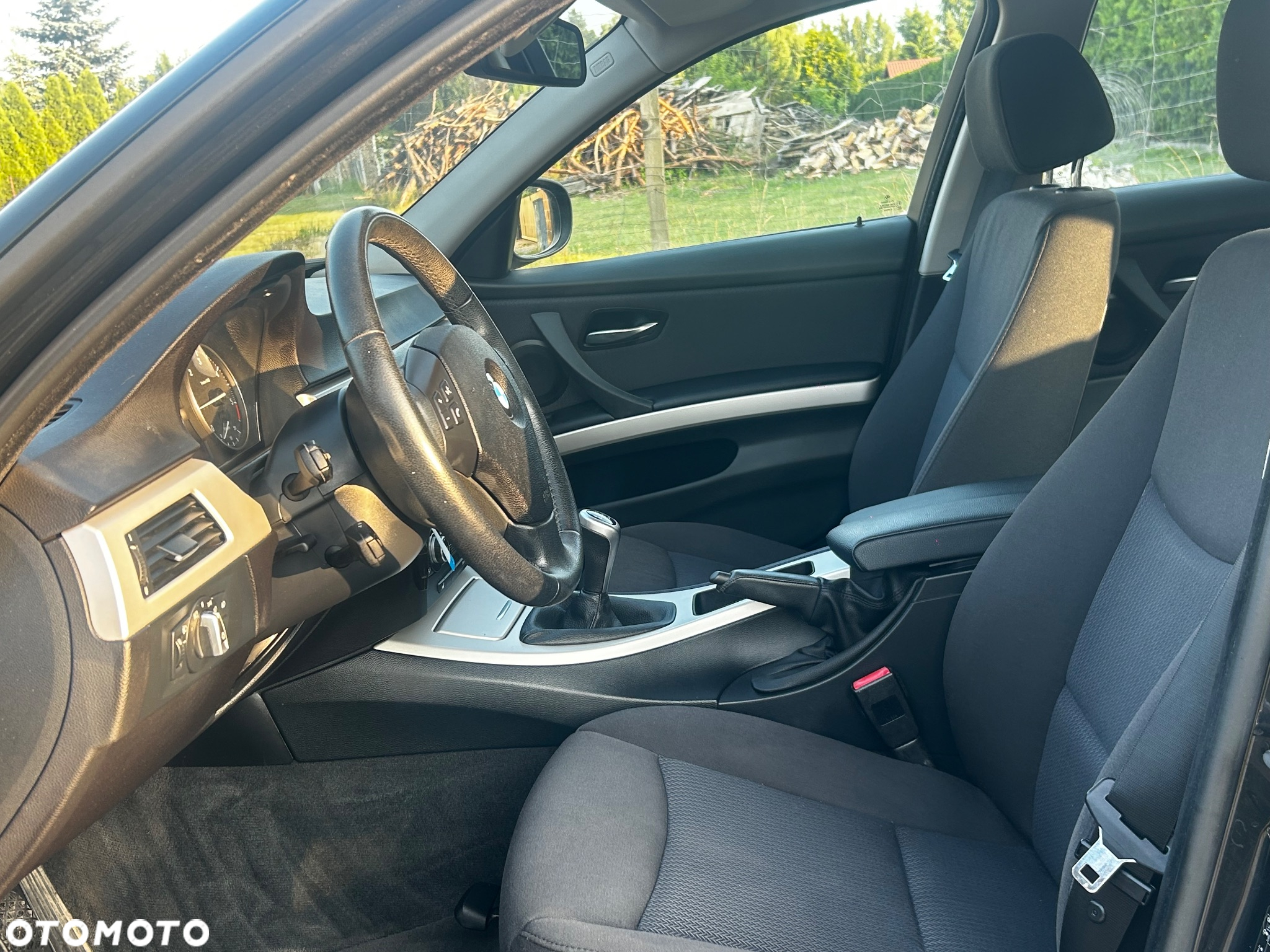 BMW Seria 3 318d Touring Luxury Line - 13