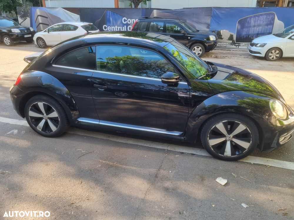 Volkswagen Beetle 2.0 TDI Sport - 2