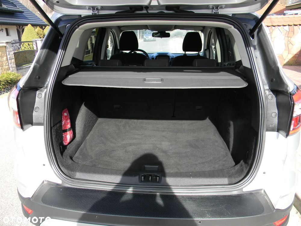 Ford Kuga 1.5 EcoBoost 2x4 Business Edition - 18