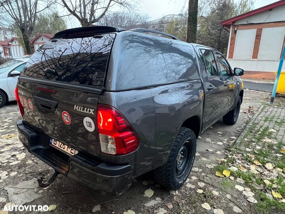 Toyota Hilux 2.4D 150CP 4x4 Double Cab 6MT Style - 4