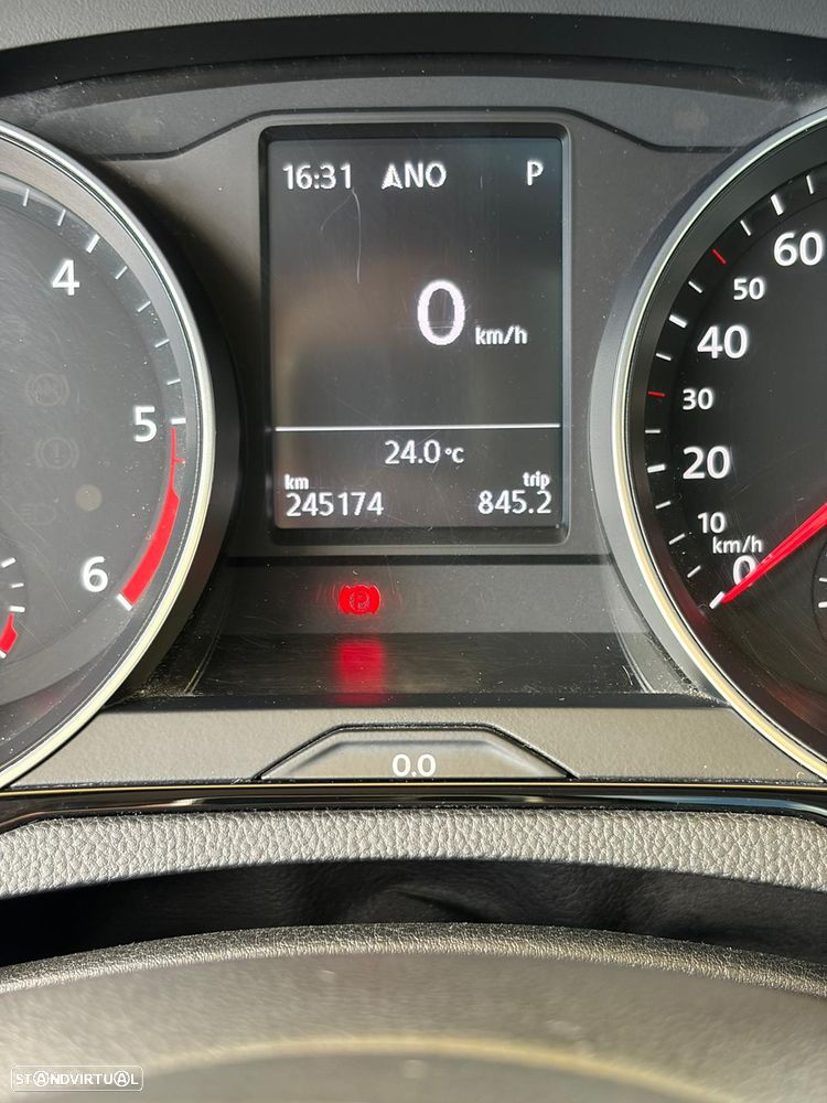 VW Passat Variant 2.0 TDI Confortline DSG - 18