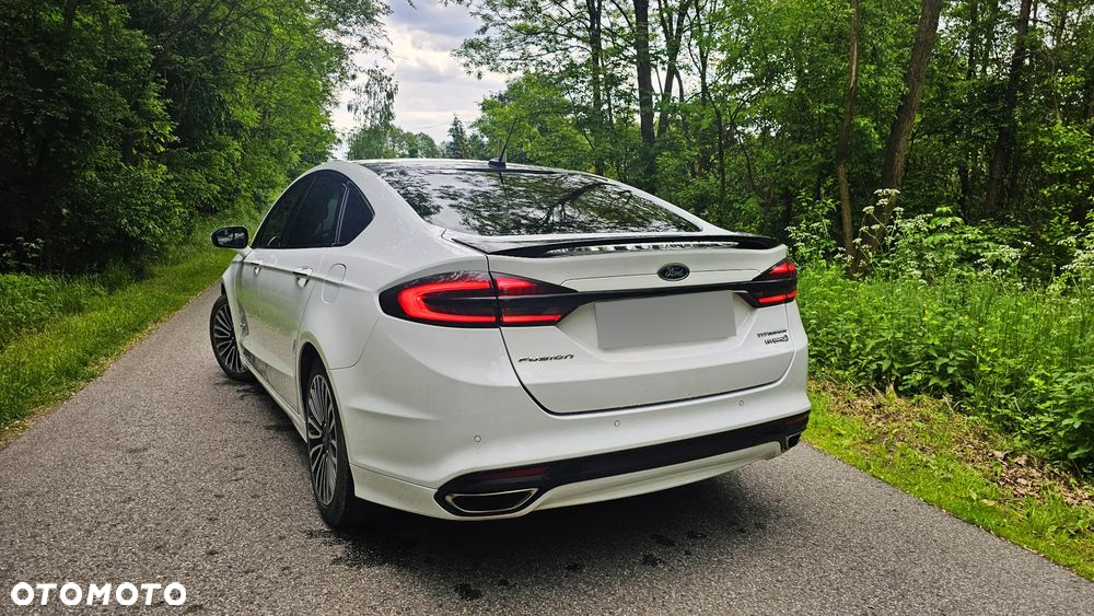 Ford Mondeo 2.0 Hybrid Titanium - 9