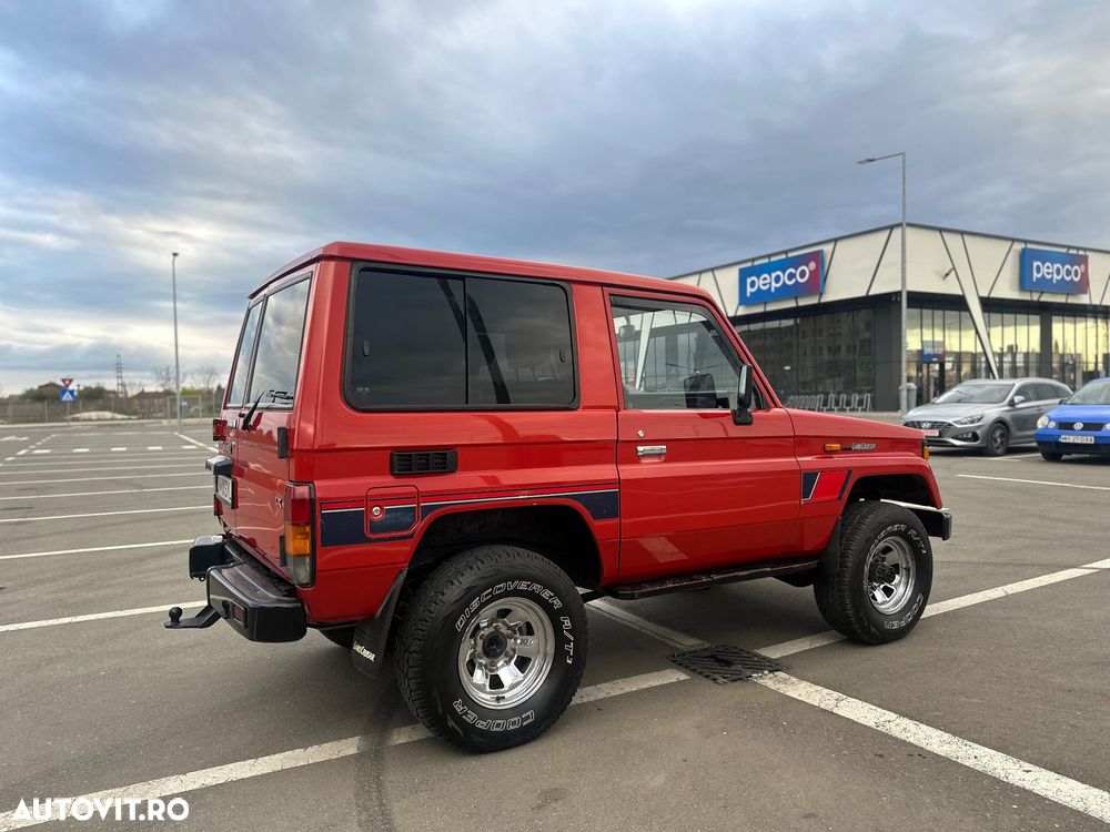 Toyota Land Cruiser - 3