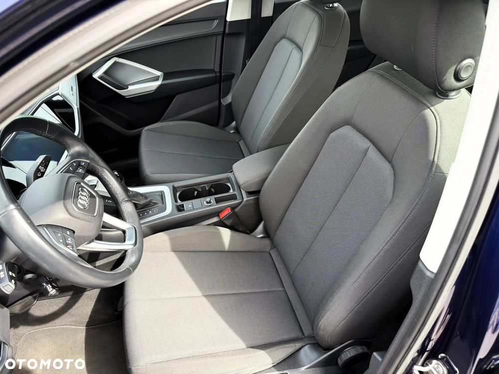 Audi Q3 35 TFSI mHEV S tronic - 20