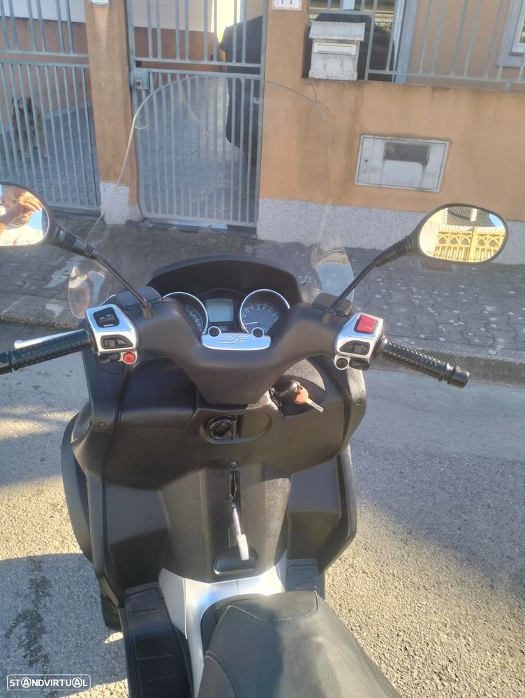 Piaggio MP3 RST - 11