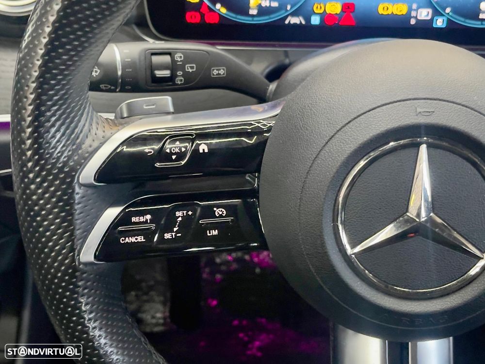 Mercedes-Benz E 300 de AMG Line - 19