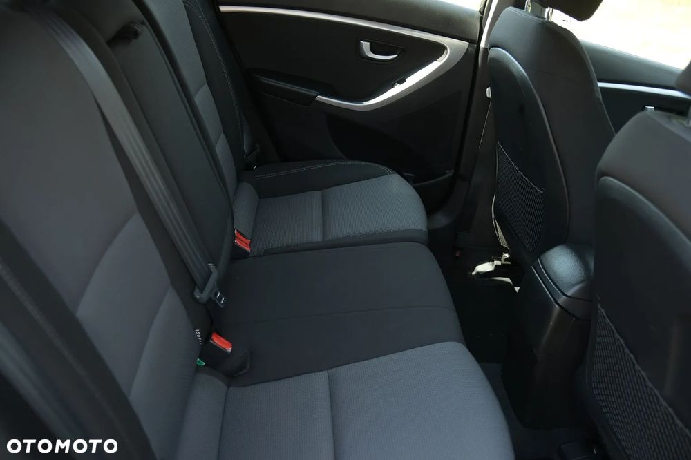 Hyundai i30 1.6 Premium - 24