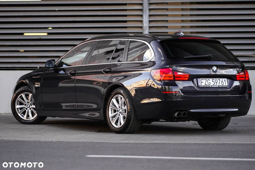 BMW Seria 5 525d xDrive Luxury Line - 5