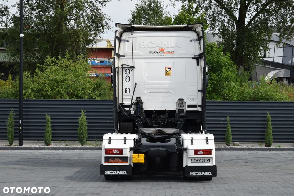 Scania 500S / FULL AIRMATIC / HYDRAULIKA / RETARDER / KLIMATYZACJA POSTOJOWA / ACC / KLIMA / 2 ZBIORNIKI PALIWA / FULL LEDY / FULL SPOILERY / SERWISOWANA / SPROWADZONA - 6