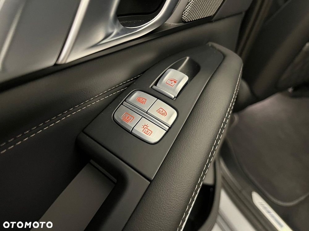 BMW X7 - 27