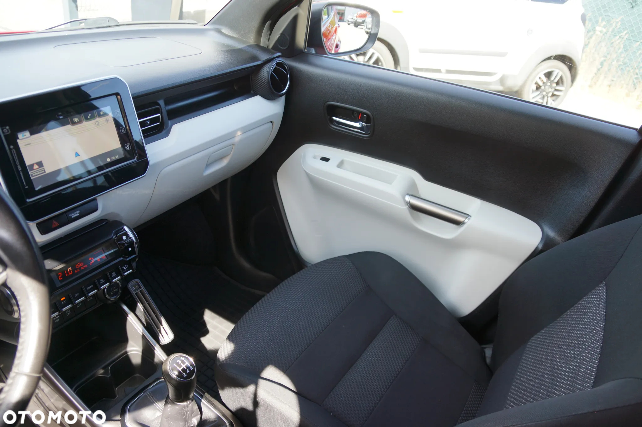 Suzuki Ignis 1.2 Premium 4WD - 23
