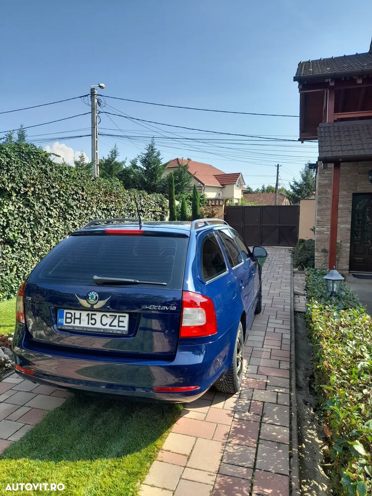 Skoda Octavia Combi 1.6 TDI DPF Ambition - 8