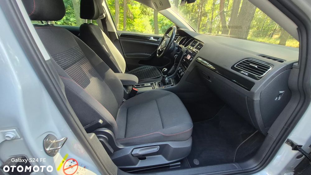 Volkswagen Golf 1.6 TDI BMT Comfortline - 11