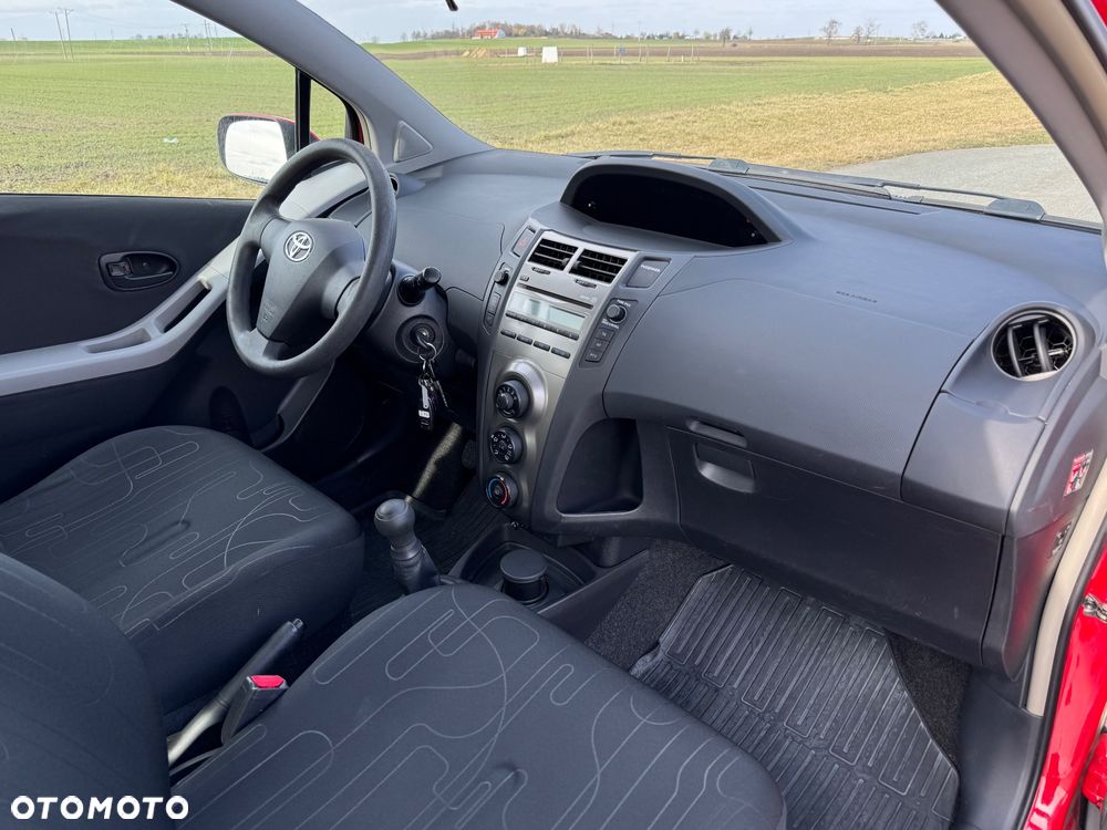 Toyota Yaris 1.0 Luna EU5 - 22