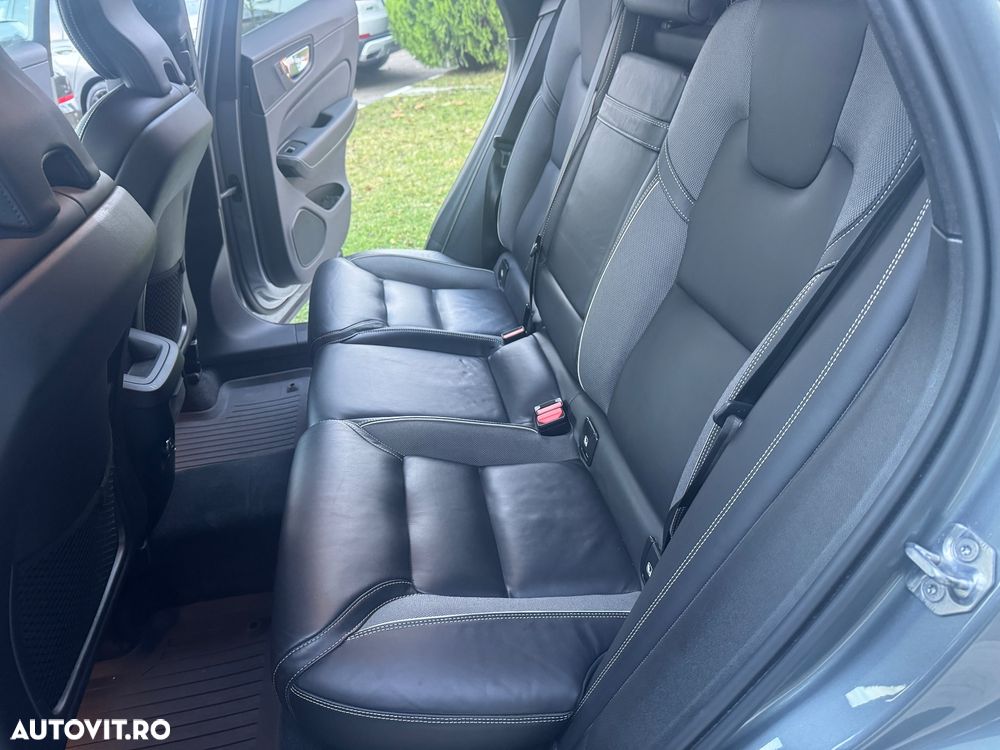 Volvo XC 60 D4 Geartronic RDesign - 25