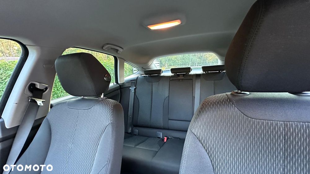 BMW Seria 3 320d Luxury Line - 23