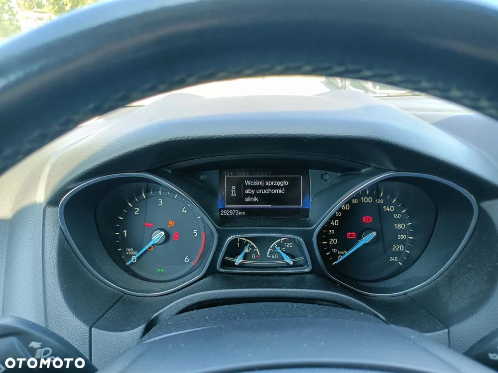 Ford Focus Turnier 1.5 EcoBlue Start-Stopp-System TITANIUM - 13