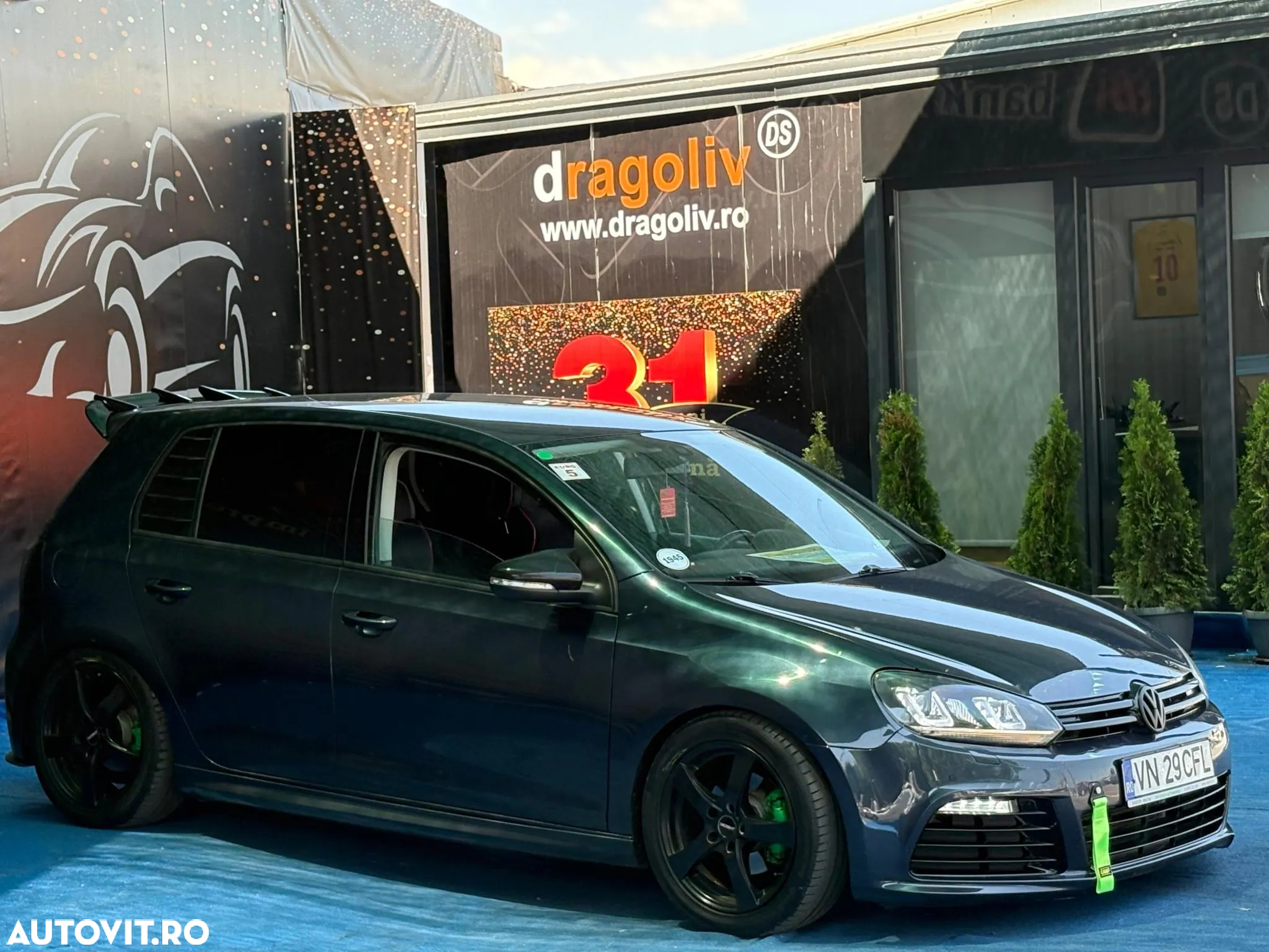 Volkswagen Golf - 2