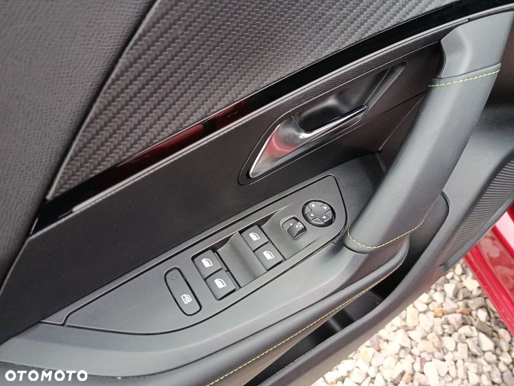 Peugeot 2008 1.2 PureTech Allure S&S EAT8 - 12