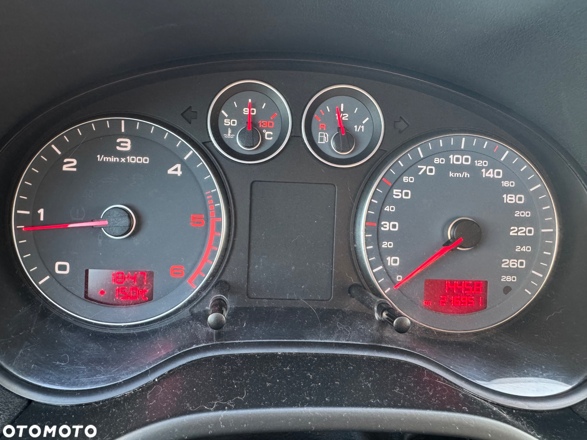 Audi A3 1.6 TDI DPF Attraction - 17
