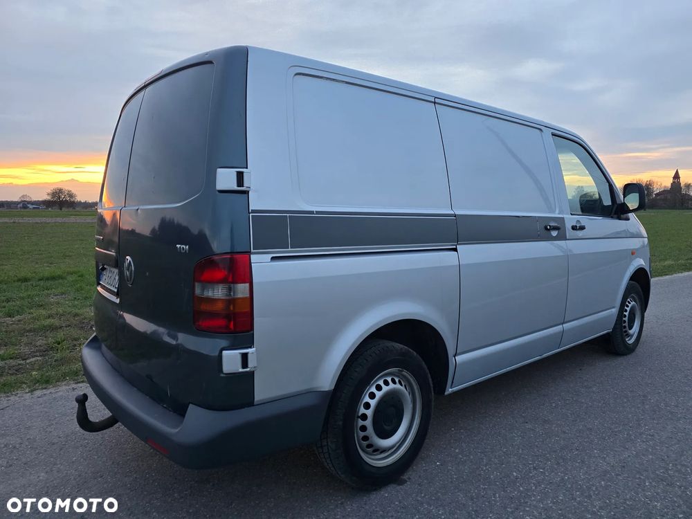 Volkswagen Transporter - 5