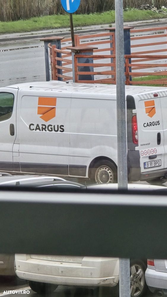 Renault Trafic - 12